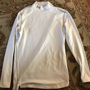 Under Armour cold gear tight fitting shirt